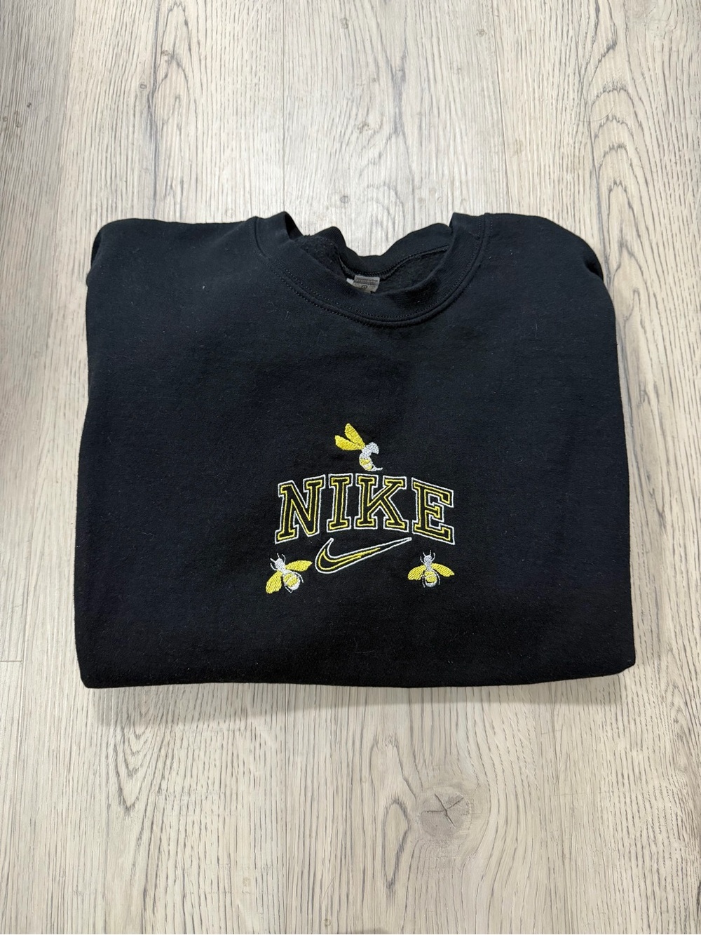 Embroidered Nike Bees Crewneck